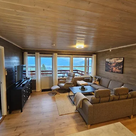 Stylish Bavallen With Mountain View!